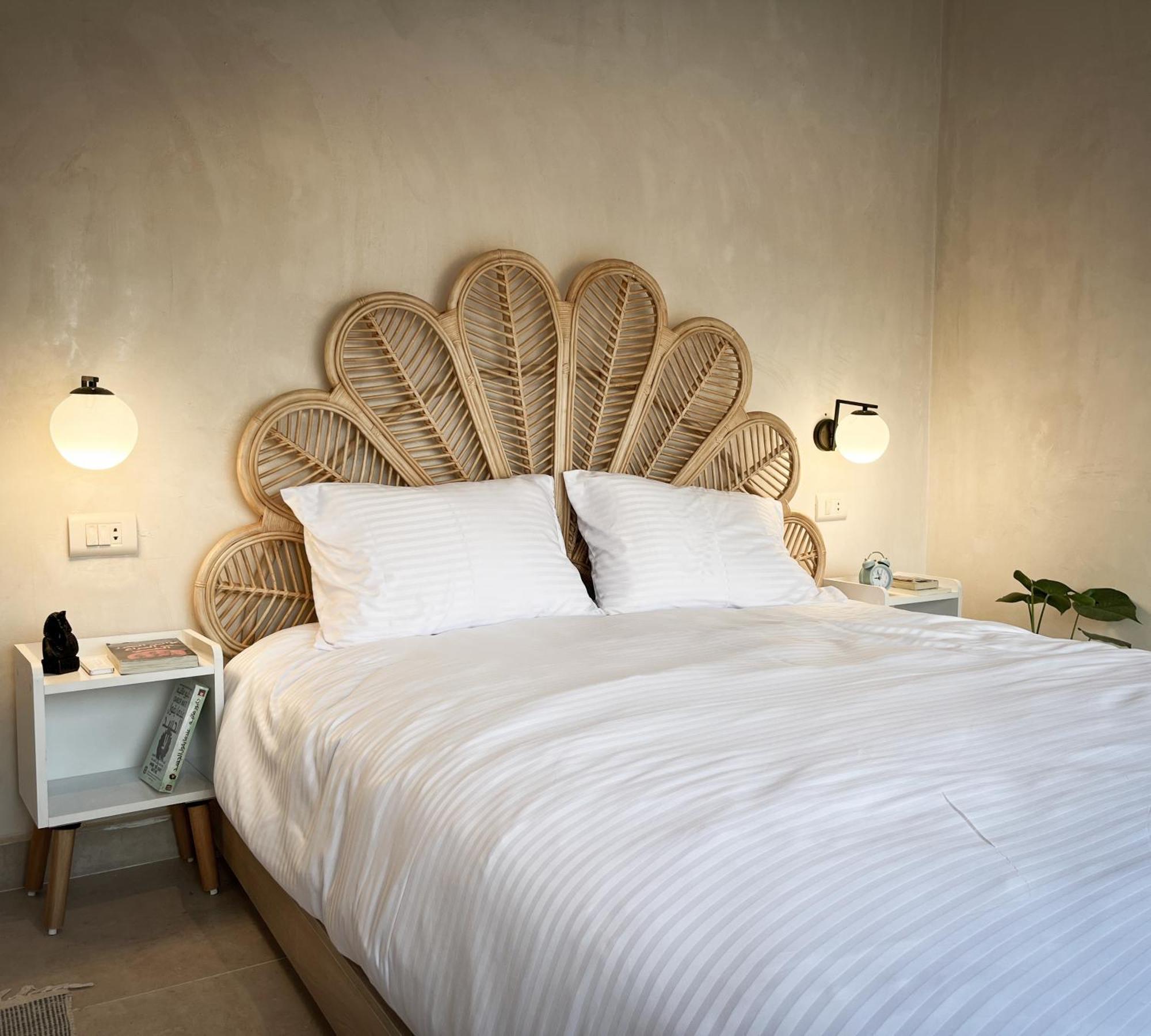 Appartamento Boho Getaway With Pyramids View & Jacuzzi Giza Esterno foto
